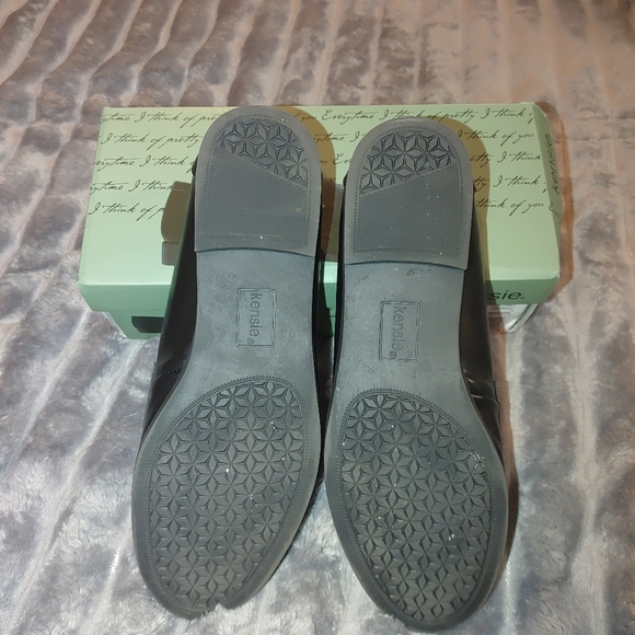 Kensie Black Leather Penny Loafers - Picture 3 of 7